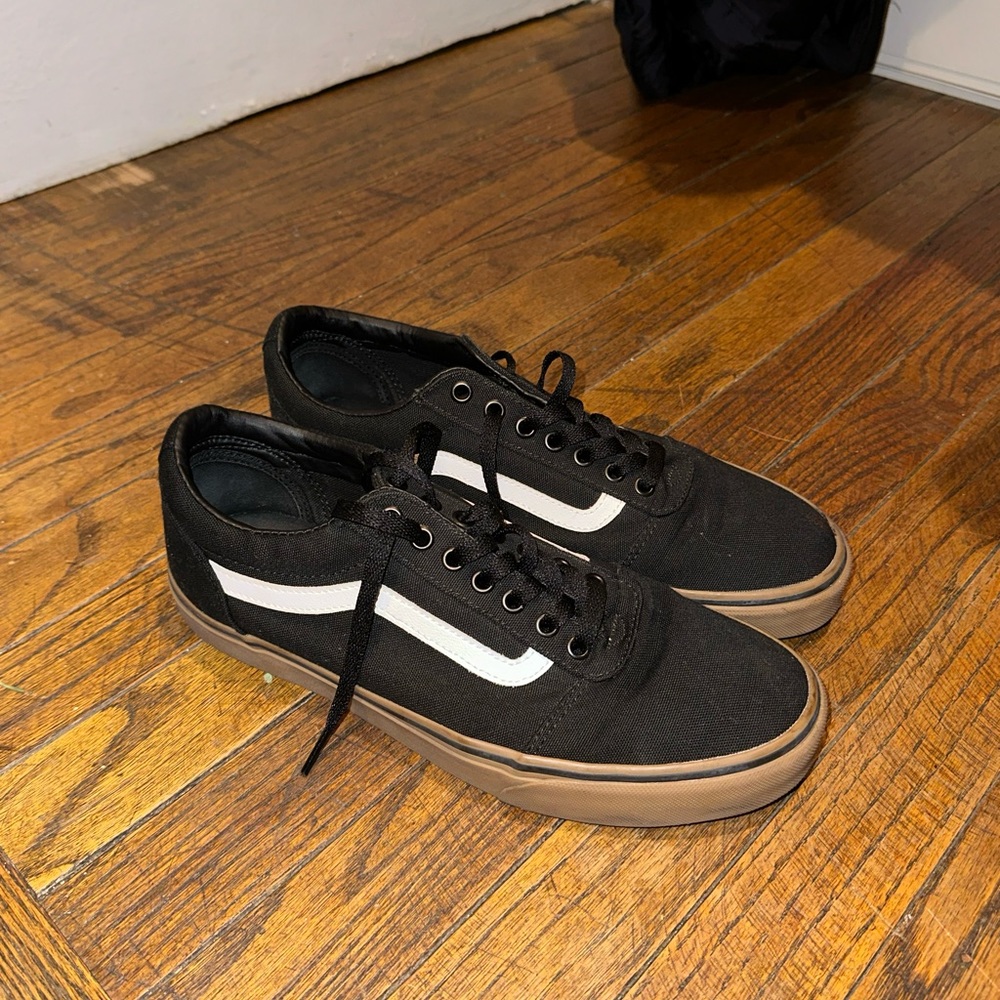 Size 10 Gum Sole Classic Vans